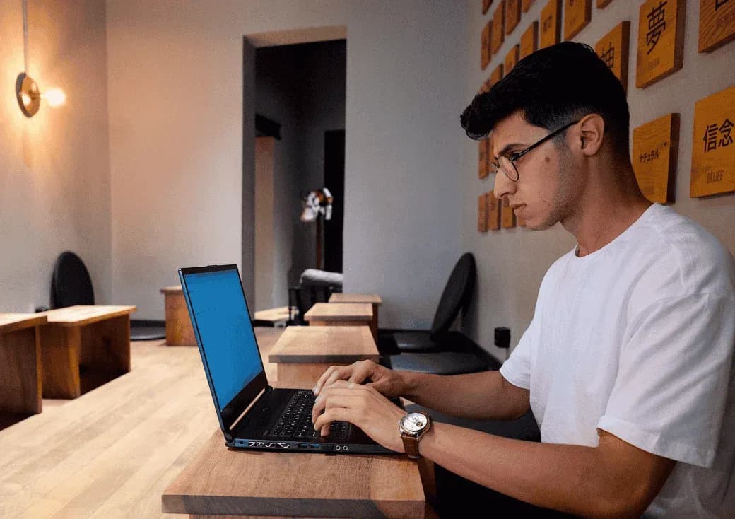 Remote Moderator Job Description